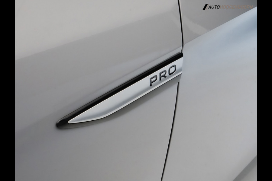 Volkswagen ID.4 Pro 77 kWh SOH 94% (ALCANTARA,STOELVERWARMING,APPLE CARPLAY,LED VERLICHTING,PARKEERSENSOREN,TREKHAAK,LM-VELGEN)