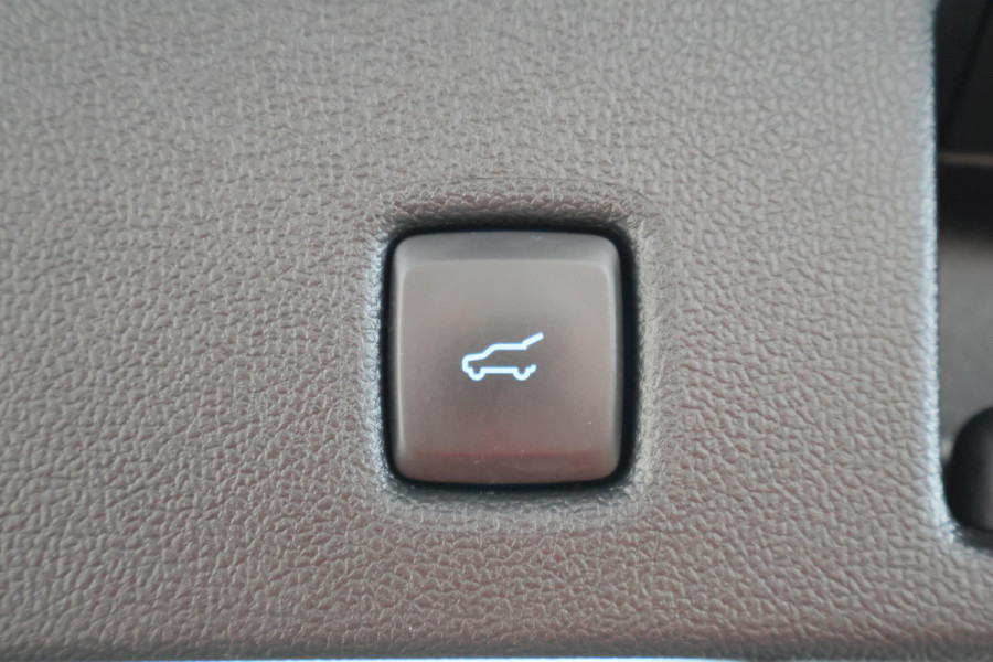 Ford Kuga 2.5 PHEV ST-Line Winter Pack, Keyless, Apple Carplay, Camera, Trekhaak, 18"