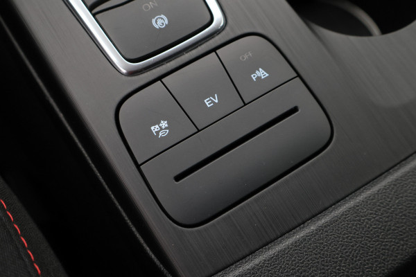 Ford Kuga 2.5 PHEV ST-Line Winter Pack, Keyless, Apple Carplay, Camera, Trekhaak, 18"