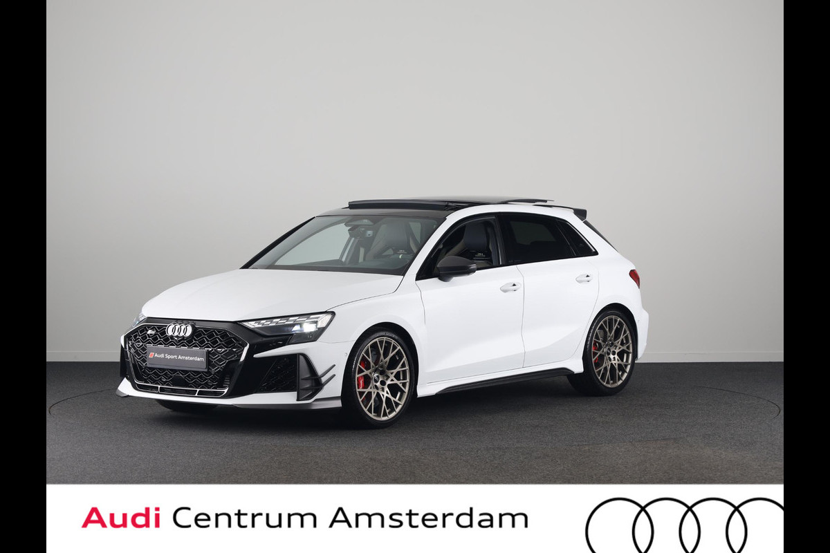 Audi RS3 Sportback Competition Limited 2.5 TFSI 295 kW / 400 PK SB | 599 / 750  gelimiteerde oplage | Audi Exclusive Matte Gletsjerwit | Panoramadak | Sonos | HUD |