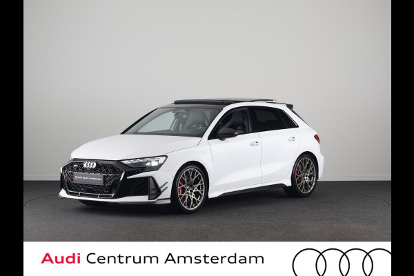Audi RS3 Sportback Competition Limited 2.5 TFSI 295 kW / 400 PK SB | 599 / 750  gelimiteerde oplage | Audi Exclusive Matte Gletsjerwit | Panoramadak | Sonos | HUD |