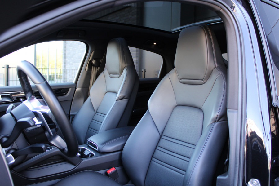 Porsche Cayenne Coupé 3.0 E-Hybrid | NAP | 360 | MEMORY | BOSE | ELEK TREKHAAK | SPORT CHRONO |