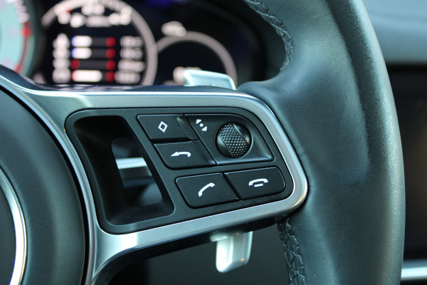 Porsche Cayenne Coupé 3.0 E-Hybrid | NAP | 360 | MEMORY | BOSE | ELEK TREKHAAK | SPORT CHRONO |