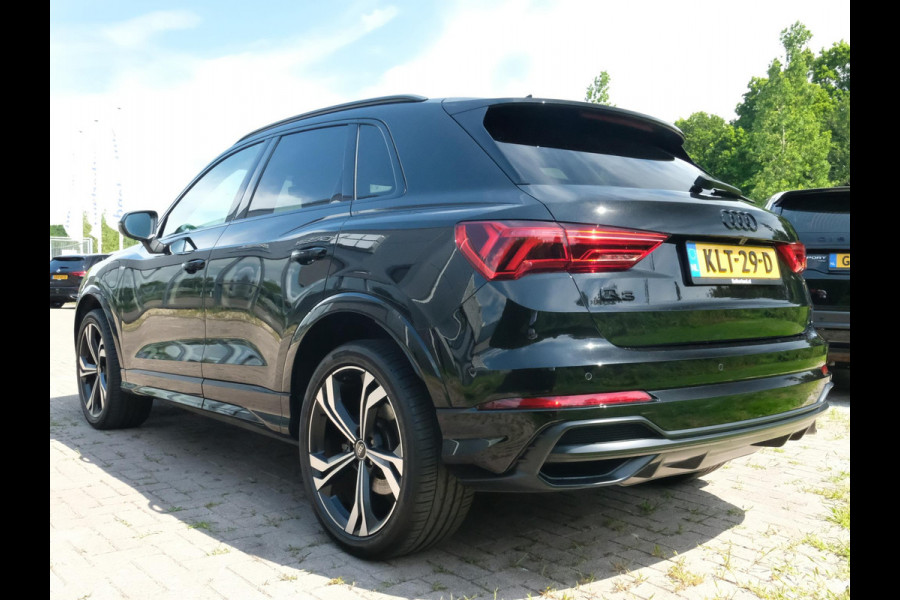 Audi Q3 45 TFSI e S edition 245 PK | Panoramadak | Sonos | Elektrische Klep | Camera | Alcantara bekleding | Stoelverwarming | Dodehoek Sensoren | 20 Inch |