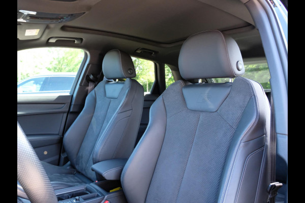Audi Q3 45 TFSI e S edition 245 PK | Panoramadak | Sonos | Elektrische Klep | Camera | Alcantara bekleding | Stoelverwarming | Dodehoek Sensoren | 20 Inch |