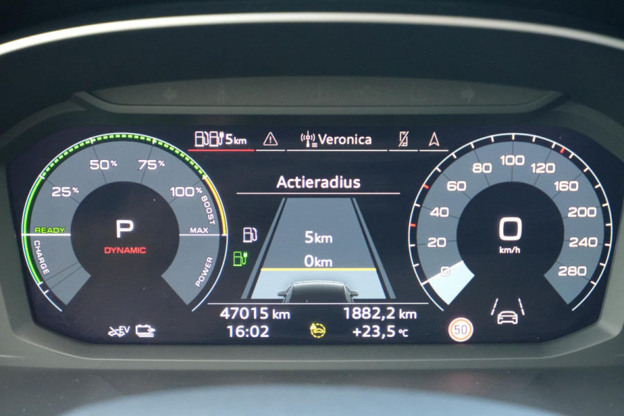 Audi Q3 45 TFSI e S edition 245 PK | Panoramadak | Sonos | Elektrische Klep | Camera | Alcantara bekleding | Stoelverwarming | Dodehoek Sensoren | 20 Inch |