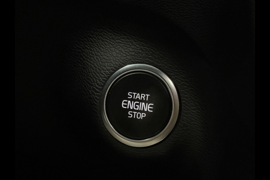 Volvo XC40 T5 Recharge R-Design Pano Camera Led Acc Hud Pdc Harman/Kardon Keyless Stoelverw & Stuur