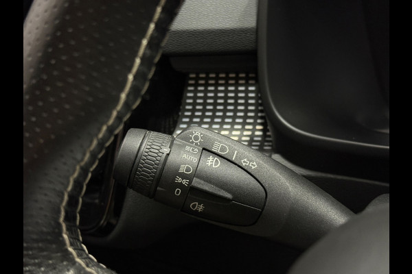 Volvo XC40 T5 Recharge R-Design Pano Camera Led Acc Hud Pdc Harman/Kardon Keyless Stoelverw & Stuur