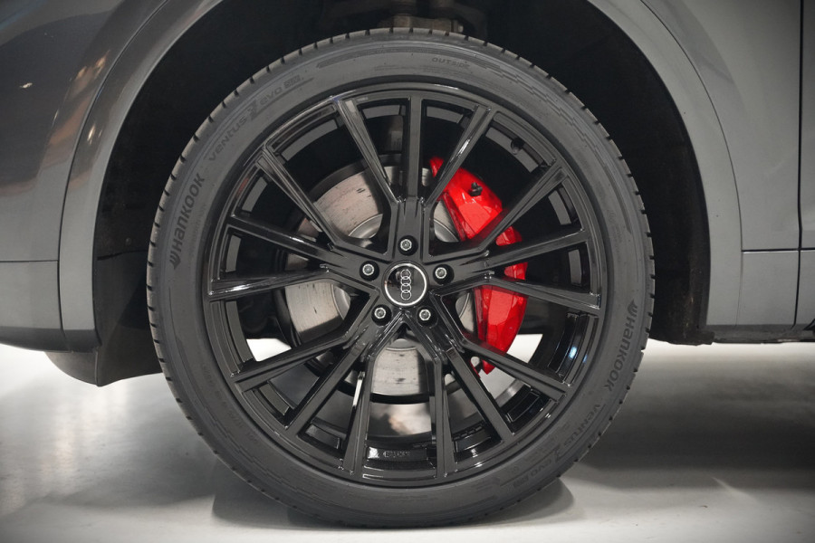 Audi Q5 50 TFSI e S edition S-Line | Panoramadak | Adaptive Cruise Control | Stoelverwarming | Ambiance Verlichting | Camera | Navigatie | Apple Carplay | Keyless | Trekhaak | SOH 92%