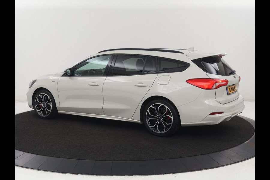 Ford Focus 1.5 EcoBoost ST Line X Business | Virtual | Cruise | Virtual | Cruise control | Lane assist | Camera | DAB | Climate control | Elektrische kofferklep | Navigatie | Bluetooth | Carplay