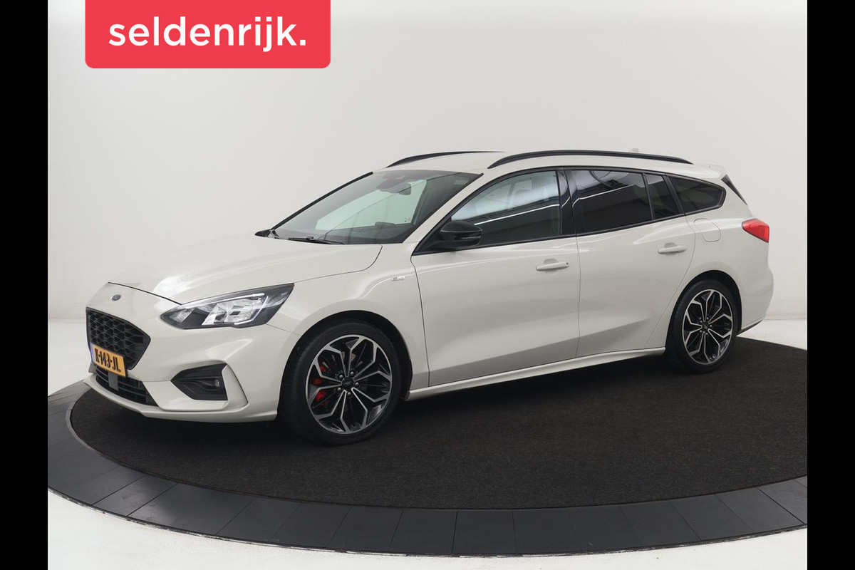 Ford Focus 1.5 EcoBoost ST Line X Business | Virtual | Cruise | Virtual | Cruise control | Lane assist | Camera | DAB | Climate control | Elektrische kofferklep | Navigatie | Bluetooth | Carplay
