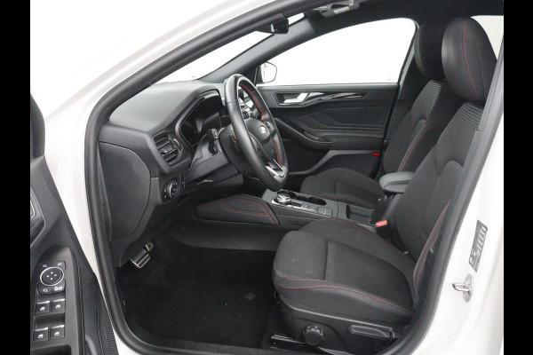 Ford Focus 1.5 EcoBoost ST Line X Business | Virtual | Cruise | Virtual | Cruise control | Lane assist | Camera | DAB | Climate control | Elektrische kofferklep | Navigatie | Bluetooth | Carplay