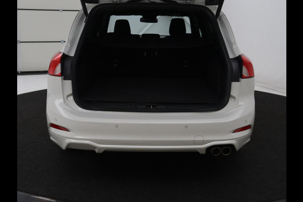 Ford Focus 1.5 EcoBoost ST Line X Business | Virtual | Cruise | Virtual | Cruise control | Lane assist | Camera | DAB | Climate control | Elektrische kofferklep | Navigatie | Bluetooth | Carplay