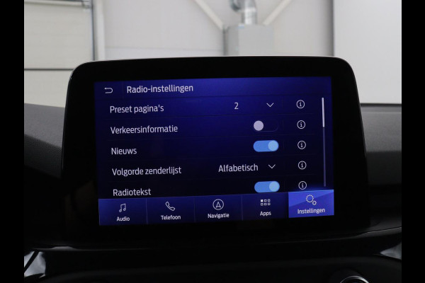 Ford Focus 1.5 EcoBoost ST Line X Business | Virtual | Cruise | Virtual | Cruise control | Lane assist | Camera | DAB | Climate control | Elektrische kofferklep | Navigatie | Bluetooth | Carplay