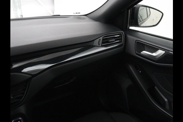 Ford Focus 1.5 EcoBoost ST Line X Business | Virtual | Cruise | Virtual | Cruise control | Lane assist | Camera | DAB | Climate control | Elektrische kofferklep | Navigatie | Bluetooth | Carplay