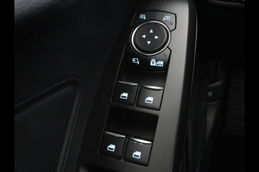 Ford Focus 1.5 EcoBoost ST Line X Business | Virtual | Cruise | Virtual | Cruise control | Lane assist | Camera | DAB | Climate control | Elektrische kofferklep | Navigatie | Bluetooth | Carplay