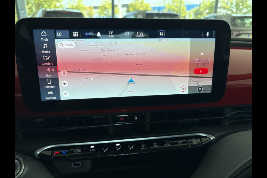Fiat 500 RED 24 kWh Achteruitrijcamera - Apple carplay - Navigatie - Parkeersensor achter - Draadloze telefoonoplader - Airco - Bluetooth - Cruise control - Keyless start - Radio - Stuur multifunctioneel - Elektrische ramen - Led verlichting - Licht metalen velgen 16 inch