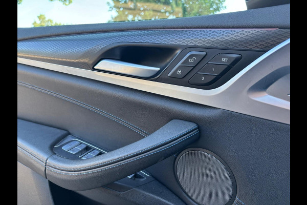 BMW X3 xDrive30e High Executive Panoramadak Harman Kardon 20 inch LMV Head-up display