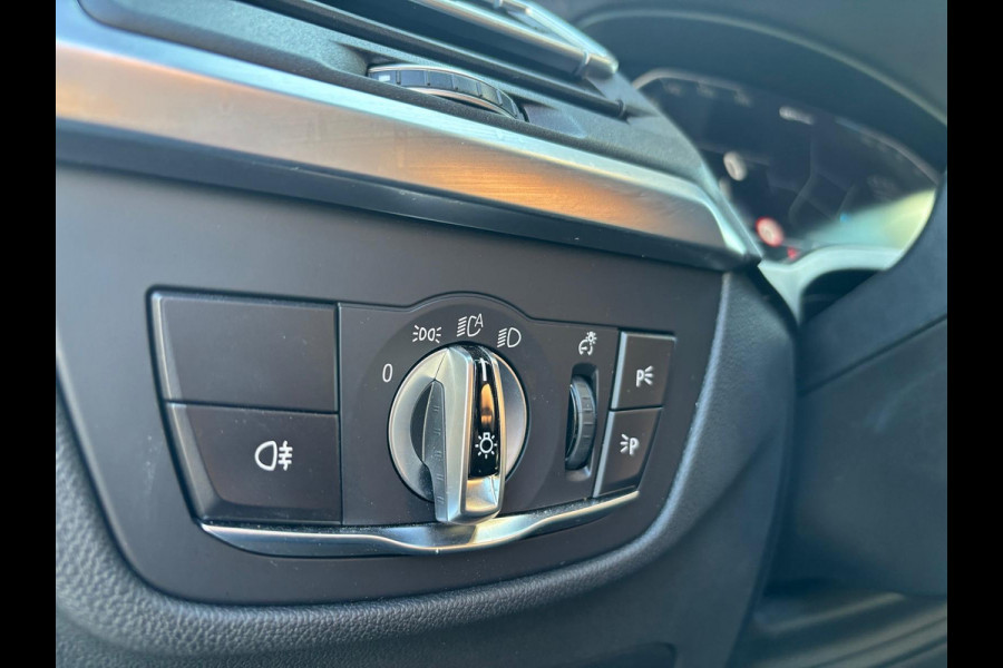 BMW X3 xDrive30e High Executive Panoramadak Harman Kardon 20 inch LMV Head-up display