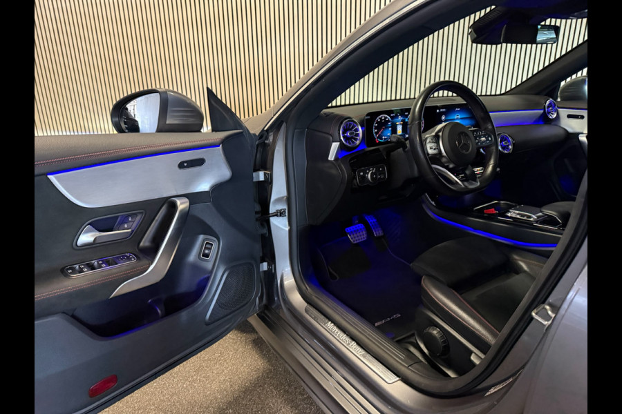 Mercedes-Benz CLA-Klasse 220 AMG STYLING-CAMERA-TREKHAAK-SFEERVERLICHTING-MULTISPAAKS-BTW