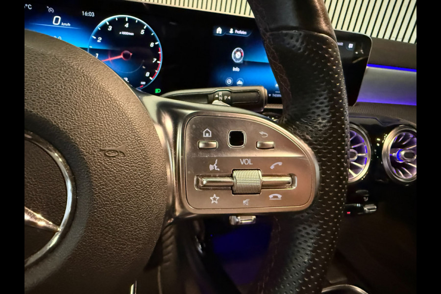 Mercedes-Benz CLA-Klasse 220 AMG STYLING-CAMERA-TREKHAAK-SFEERVERLICHTING-MULTISPAAKS-BTW