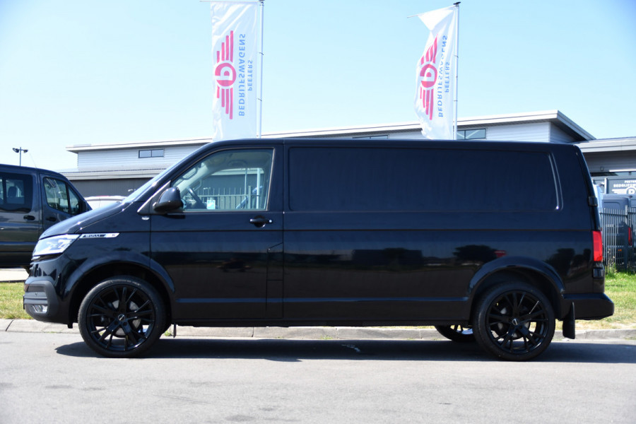 Volkswagen Transporter 2.0 TDI L2H1 30 Bulli Virtual, Adaptieve Cruise, Carplay, LED, Automaat, Stoelverwarming, Standkachel, Trekhaak, Uniek!