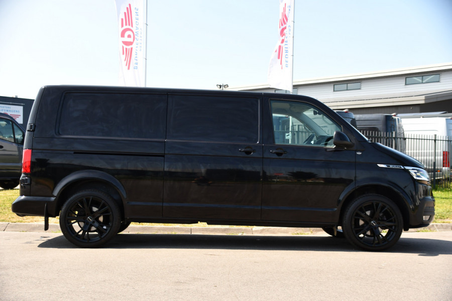 Volkswagen Transporter 2.0 TDI L2H1 30 Bulli Virtual, Adaptieve Cruise, Carplay, LED, Automaat, Stoelverwarming, Standkachel, Trekhaak, Uniek!