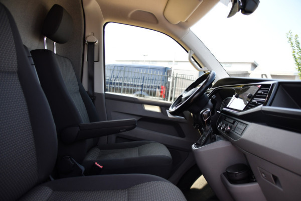 Volkswagen Transporter 2.0 TDI L2H1 30 Bulli Virtual, Adaptieve Cruise, Carplay, LED, Automaat, Stoelverwarming, Standkachel, Trekhaak, Uniek!