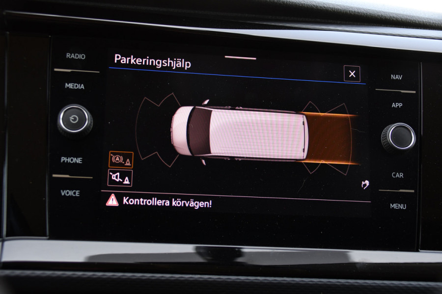 Volkswagen Transporter 2.0 TDI L2H1 30 Bulli Virtual, Adaptieve Cruise, Carplay, LED, Automaat, Stoelverwarming, Standkachel, Trekhaak, Uniek!