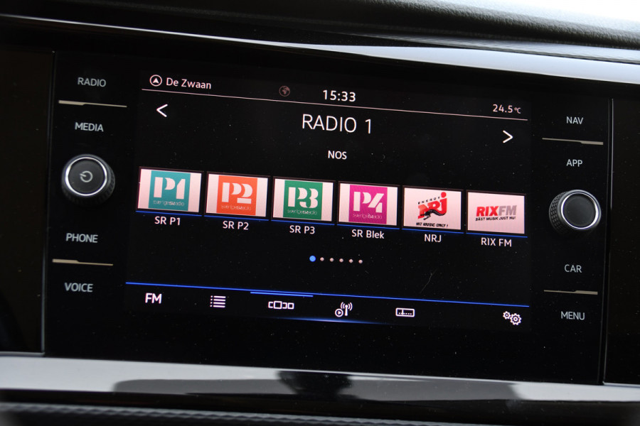 Volkswagen Transporter 2.0 TDI L2H1 30 Bulli Virtual, Adaptieve Cruise, Carplay, LED, Automaat, Stoelverwarming, Standkachel, Trekhaak, Uniek!