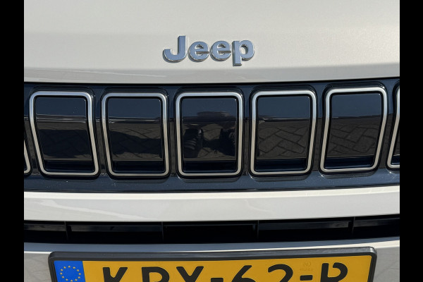 Jeep Avenger Summit 54 kWh SOH 96% Clima Camera Carplay PDC voor en achter Half Leder