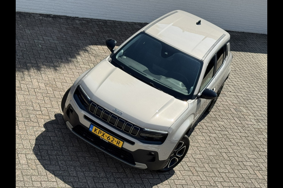 Jeep Avenger Summit 54 kWh SOH 96% Clima Camera Carplay PDC voor en achter Half Leder