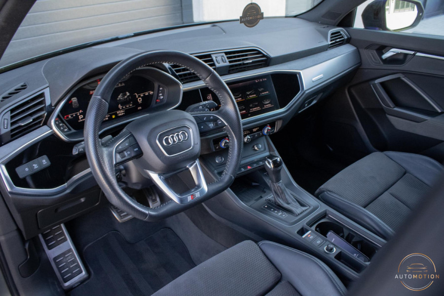 Audi Q3 35 TFSI S Line PANO CAMERA ELEKTRISCHE STOELEN SFEER PARKEERASSISTENT