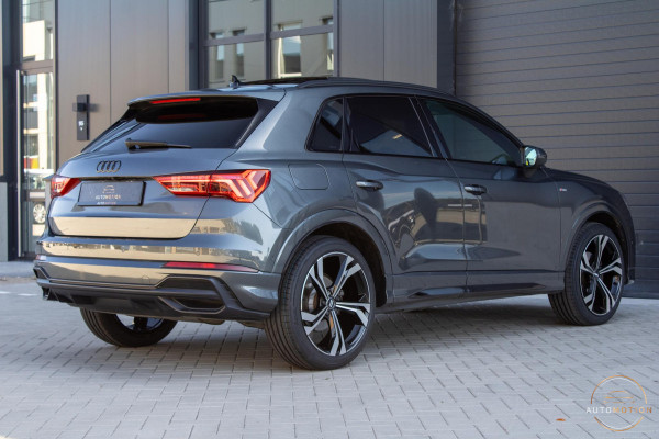 Audi Q3 35 TFSI S Line PANO CAMERA ELEKTRISCHE STOELEN SFEER PARKEERASSISTENT