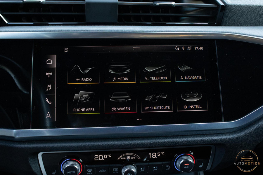 Audi Q3 35 TFSI S Line PANO CAMERA ELEKTRISCHE STOELEN SFEER PARKEERASSISTENT