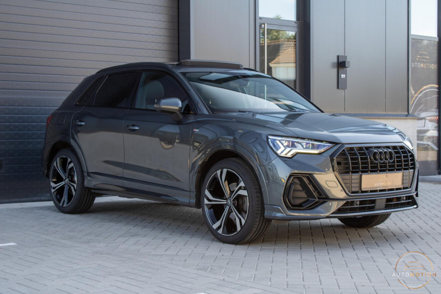 Audi Q3 35 TFSI S Line PANO CAMERA ELEKTRISCHE STOELEN SFEER PARKEERASSISTENT
