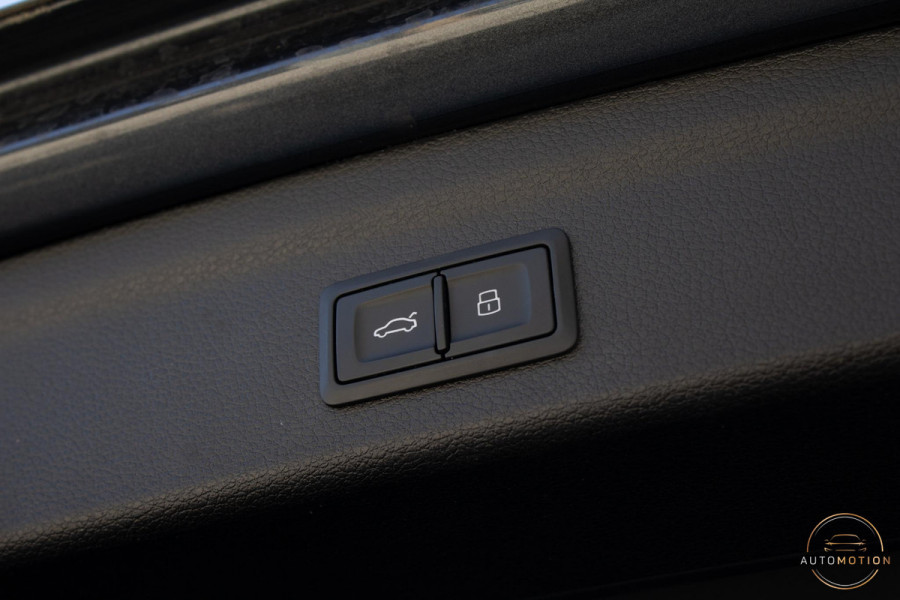 Audi Q3 35 TFSI S Line PANO CAMERA ELEKTRISCHE STOELEN SFEER PARKEERASSISTENT