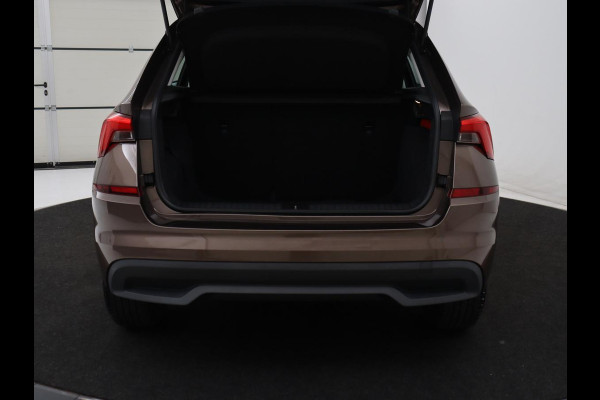 Škoda Kamiq 1.0 TSI Active | Camera | Cruise control | Bluetooth | Carplay | DAB+ | Airco | Full LED