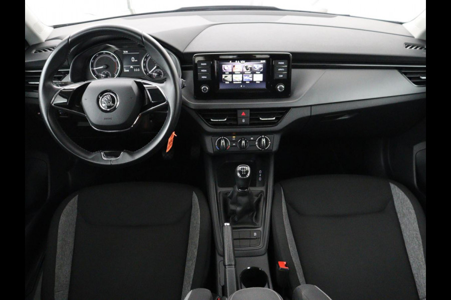 Škoda Kamiq 1.0 TSI Active | Camera | Cruise control | Bluetooth | Carplay | DAB+ | Airco | Full LED