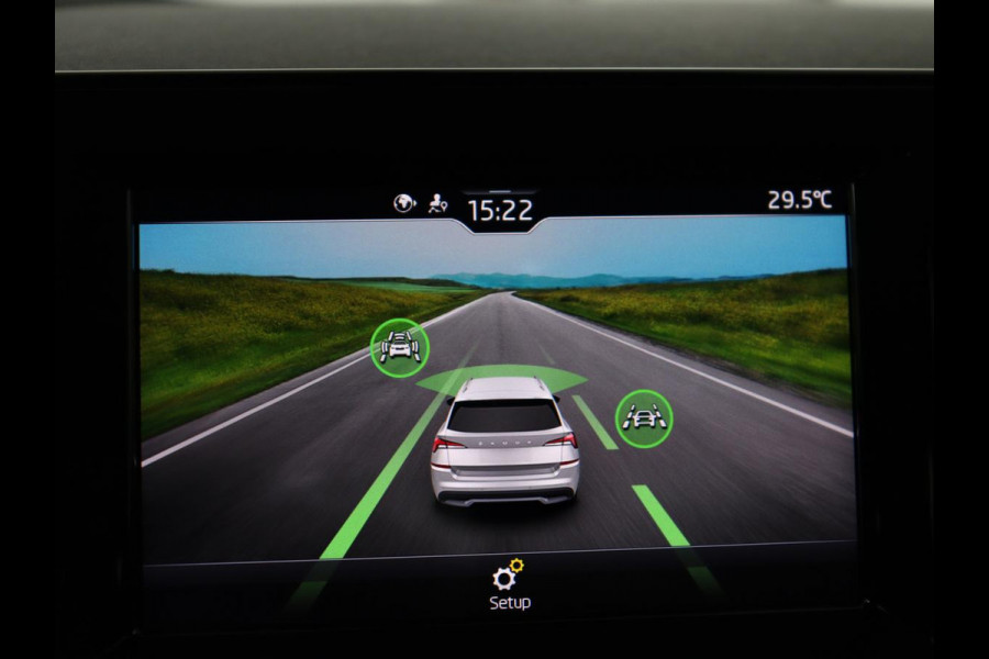 Škoda Kamiq 1.0 TSI Active | Camera | Cruise control | Bluetooth | Carplay | DAB+ | Airco | Full LED