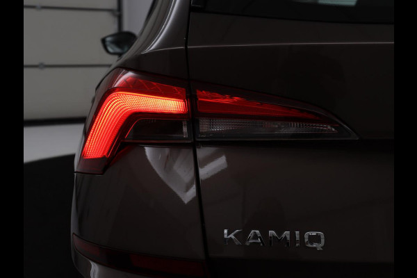 Škoda Kamiq 1.0 TSI Active | Camera | Cruise control | Bluetooth | Carplay | DAB+ | Airco | Full LED