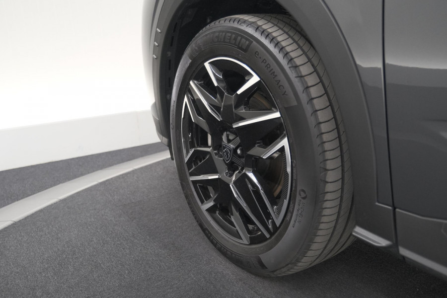 Peugeot 5008 1.2 Hybrid 136 GT 7p | Adaptieve Cruise Control | Camera | Elektrische Kofferklep | Stoelverwarming