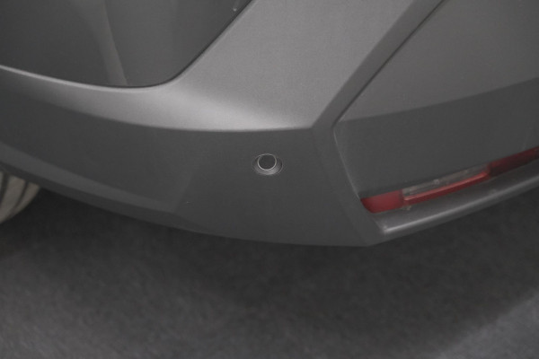 Peugeot 5008 1.2 Hybrid 136 GT 7p | Adaptieve Cruise Control | Camera | Elektrische Kofferklep | Stoelverwarming