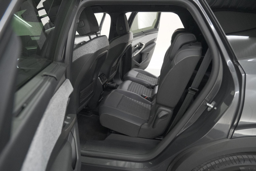Peugeot 5008 1.2 Hybrid 136 GT 7p | Adaptieve Cruise Control | Camera | Elektrische Kofferklep | Stoelverwarming