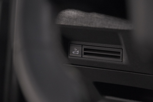 Peugeot 5008 1.2 Hybrid 136 GT 7p | Adaptieve Cruise Control | Camera | Elektrische Kofferklep | Stoelverwarming