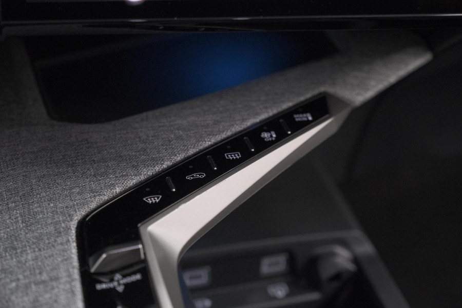 Peugeot 5008 1.2 Hybrid 136 GT 7p | Adaptieve Cruise Control | Camera | Elektrische Kofferklep | Stoelverwarming