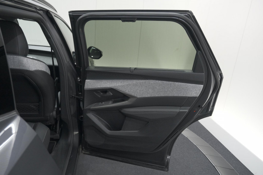 Peugeot 5008 1.2 Hybrid 136 GT 7p | Adaptieve Cruise Control | Camera | Elektrische Kofferklep | Stoelverwarming