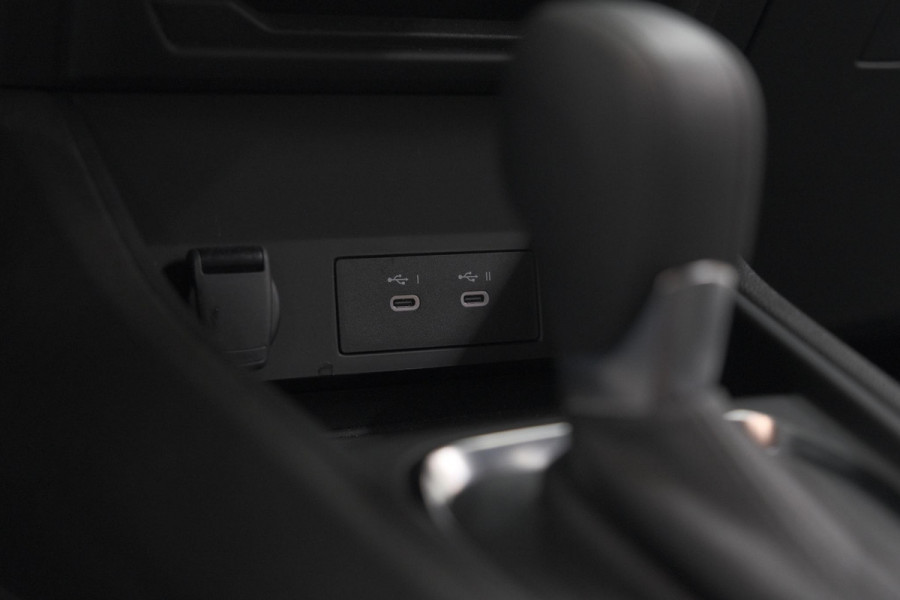 Renault Captur Mild Hybrid 160 EDC Techno | NIEUW MODEL | Camera | Navigatie | Apple Carplay | Pack Full Screen