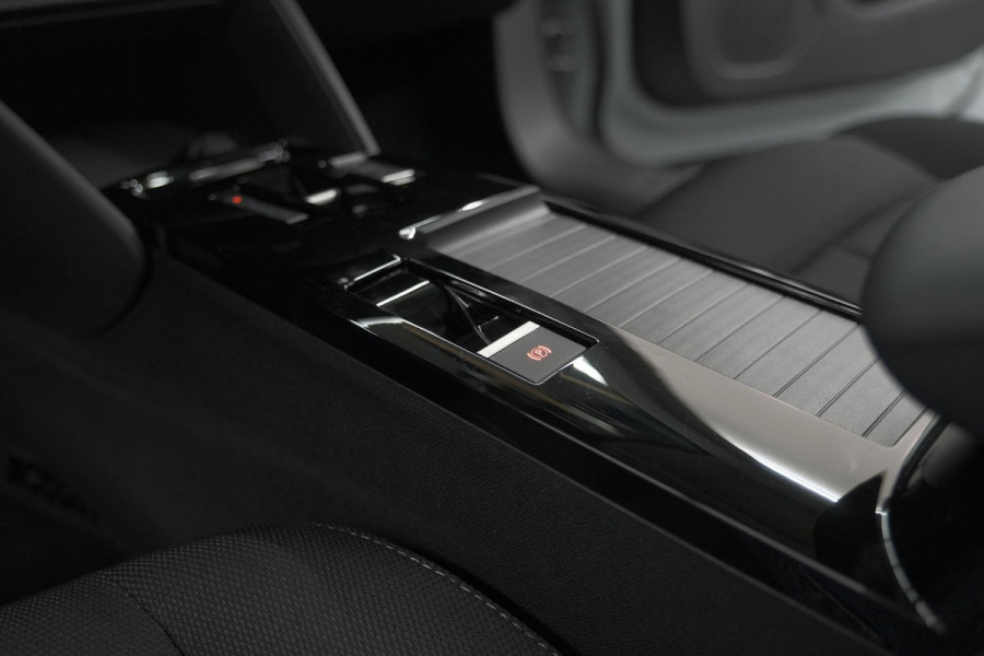 Citroën C4 1.2 Hybrid 136 Plus | Camera | Apple Carplay | Navigatie | Parkeersensoren