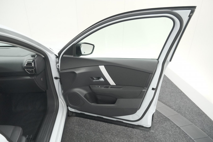 Citroën C4 1.2 Hybrid 136 Plus | Camera | Apple Carplay | Navigatie | Parkeersensoren